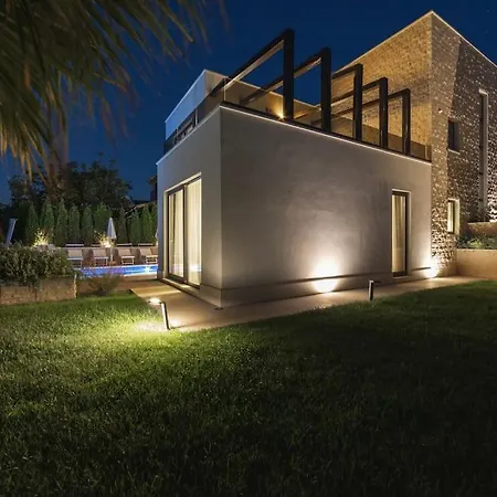 Villa With 2 Pools, And Sauna Sunce