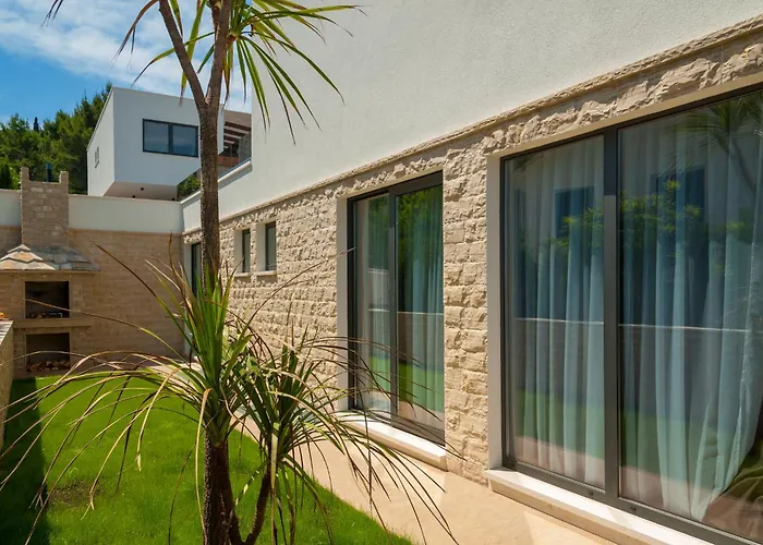 With 2 Pools, And Sauna Sunce