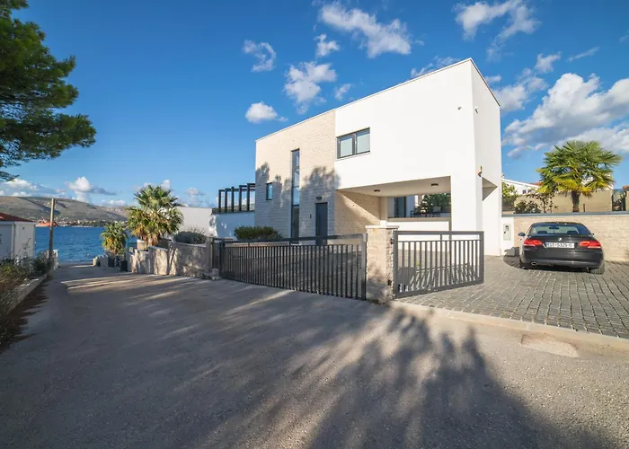 Villa With 2 Pools, And Sauna Sunce