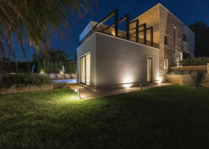 Vila With 2 Pools, And Sauna Sunce