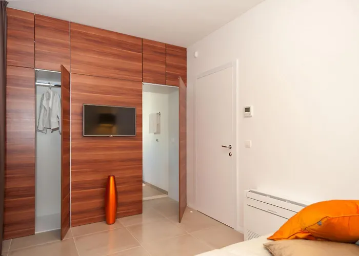 With 2 Pools, And Sauna Sunce Vila Trogir